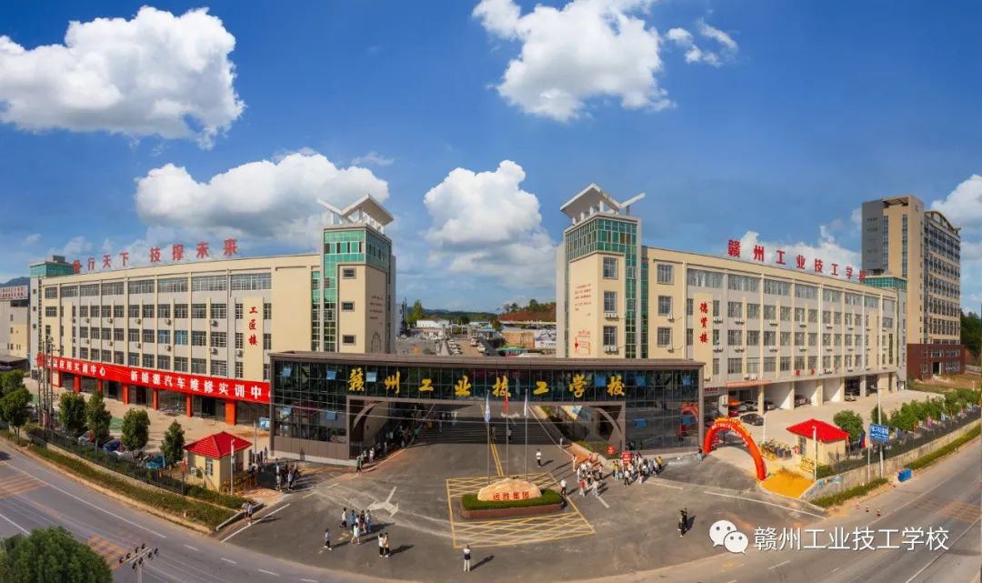 弘揚(yáng)工匠精神，擦亮“南康木匠”金字招牌——贛州網(wǎng)絡(luò)技術(shù)服務(wù)賦能傳統(tǒng)勞務(wù)品牌升級